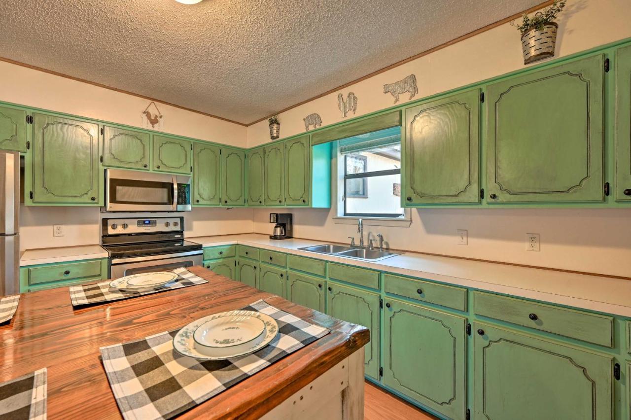 Vila Pet-Friendly Shady Oaks Broken Bow Gem With Patio! Exteriér fotografie