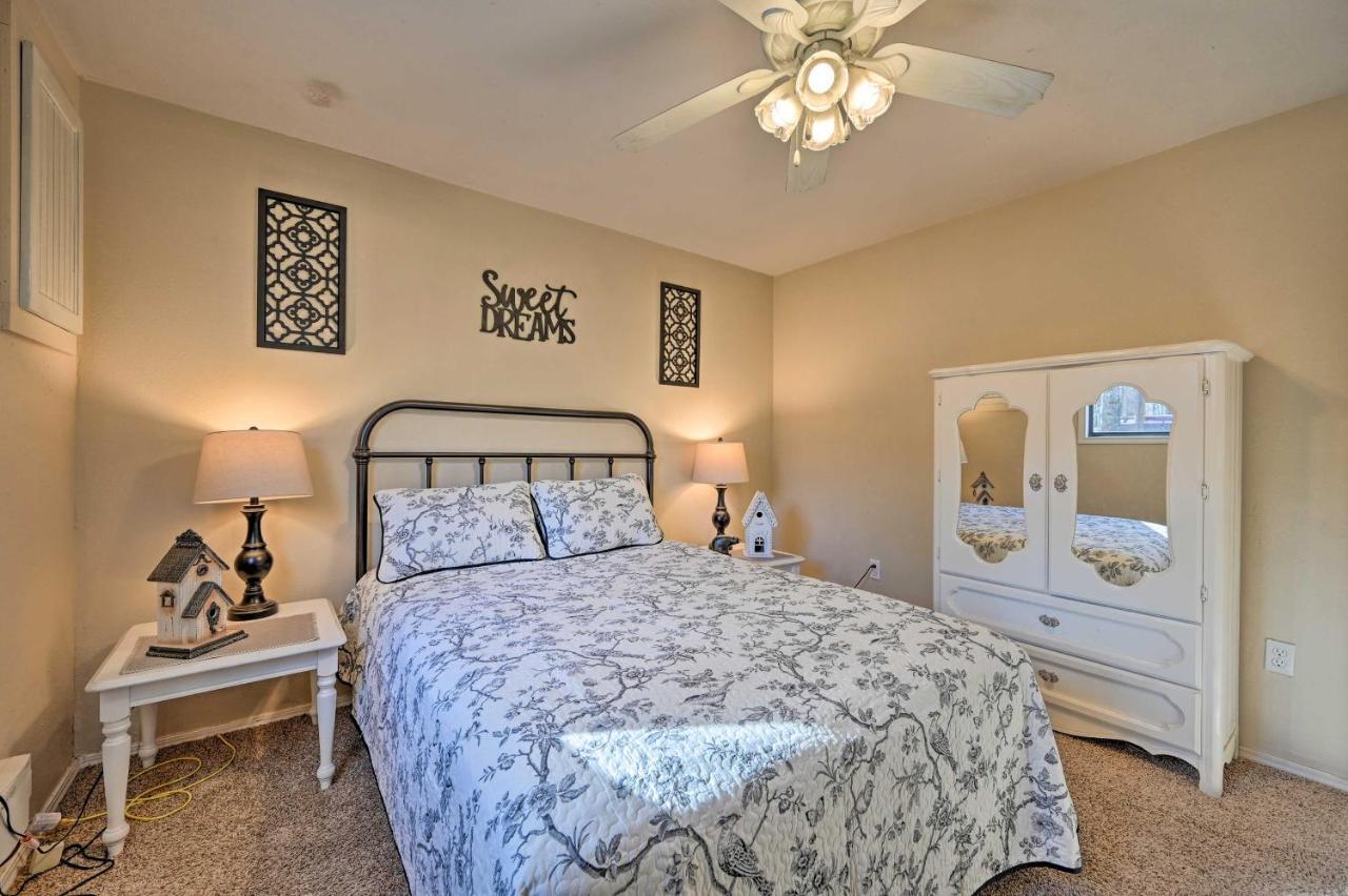 Vila Pet-Friendly Shady Oaks Broken Bow Gem With Patio! Exteriér fotografie