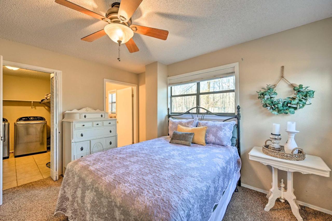 Vila Pet-Friendly Shady Oaks Broken Bow Gem With Patio! Exteriér fotografie