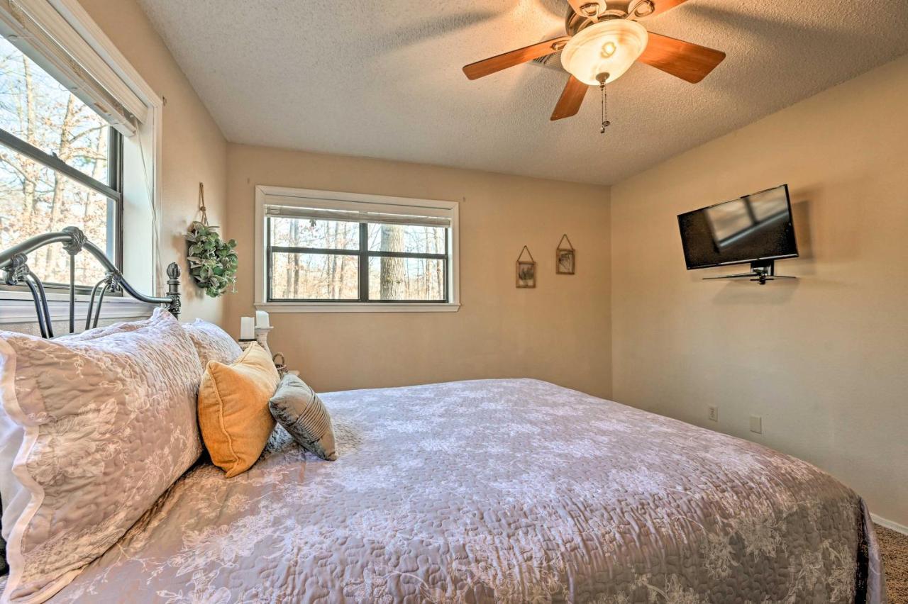 Vila Pet-Friendly Shady Oaks Broken Bow Gem With Patio! Exteriér fotografie
