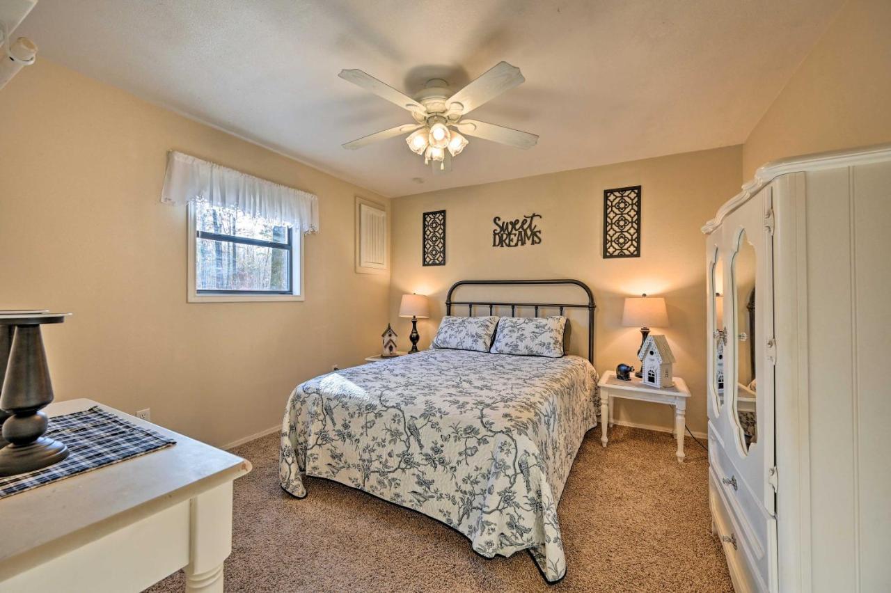 Vila Pet-Friendly Shady Oaks Broken Bow Gem With Patio! Exteriér fotografie